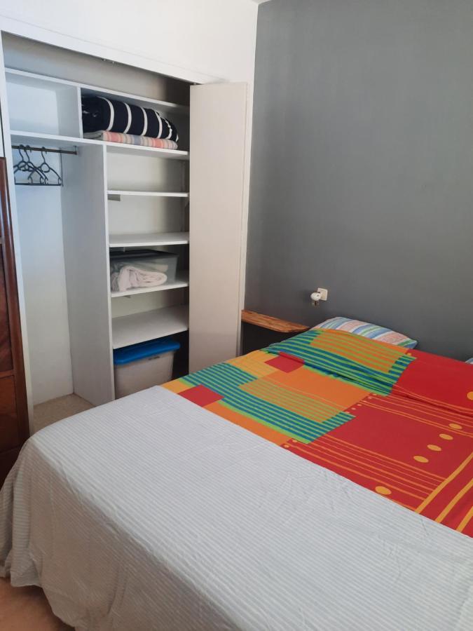 Idéal pour déplacement professionnel! Saint-Laurent-les-Tours Chambre photo